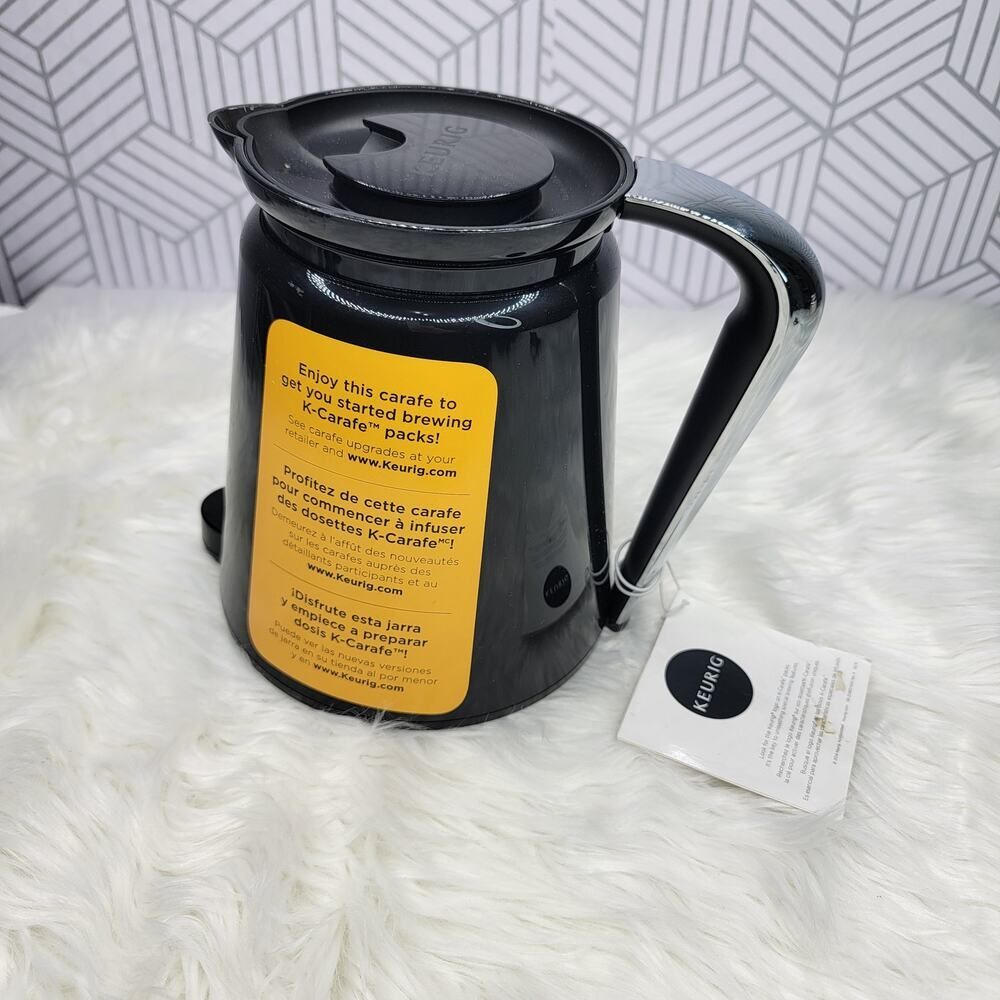 NWT Keurig Carafe